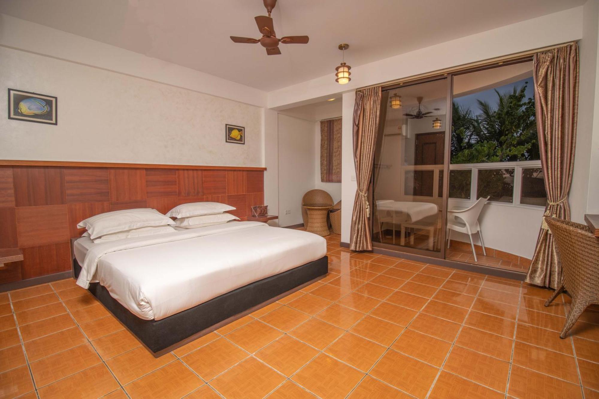 Rashu Hiyaa Otel Dhiffushi Dış mekan fotoğraf